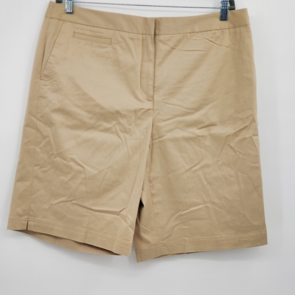 ☆ Liz Claiborne Audra LizGolf Tan Bermuda Shorts Size 16 NWT